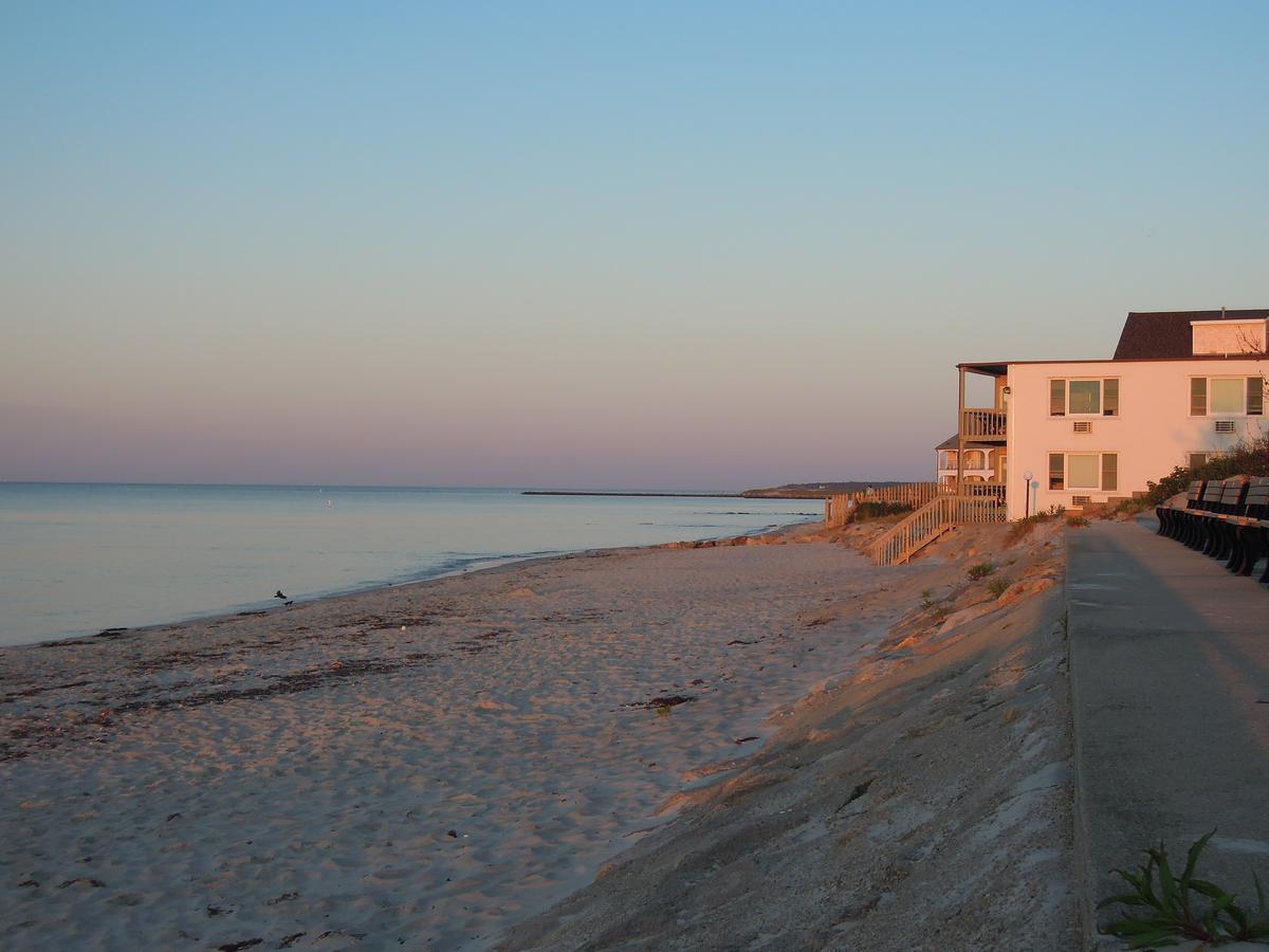 Surfcomber On The Ocean Motel South Yarmouth Exterior photo